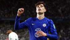 Челси хвърли голям бой на Бърнли