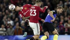 Касапина "резна" Карагър с класа и агресия