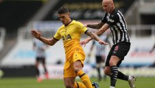 Тотнъм и Севиля с два трансфера помежду си