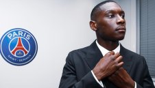 Сделка с фотофиниш: ПСЖ взе Муани + СНИМКИ