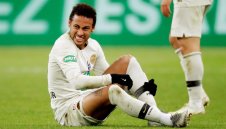 Неймар може да отнесе наказание от 5 мача заради удара по фен на Рен