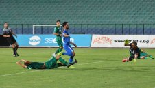 Нашименто държи Левски на тръни