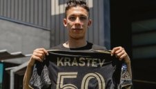 Фифо вече не мисли за Левски: Ситуацията в българския футбол е много тежка