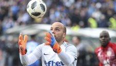 Ники Михайлов си тръгва, Левски привлича нов вратар