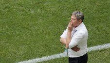 Шокиращо! Футболисти на Сърбия колабирали