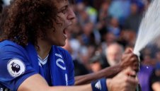 Давид Луис остава в Челси, но само ако Конте си тръгне