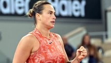 Сабаленка и Рибакина продължават в Париж