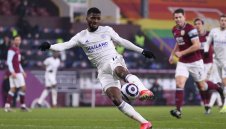 Шефилд Юнайтед изненада Вила, Лестър взе точка в Бърнли