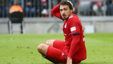 Хумелс: Избутаха ме встрани, но не съм в дъното на гардероба