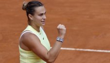 Арина Сабаленка сломи Остапенко и е на 1/2-финал