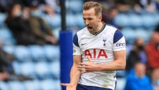 Баровец! Хари Кейн живее като крал в имение за 17 млн. паунда