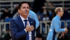 Драма: Барса със загуба при дебюта на Хави Паскуал