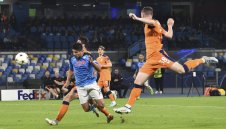 Куриоз: Само Чоло е по-добър от сина си Джовани Симеоне