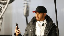 Хамилтън иска силни Уилямс и Макларън