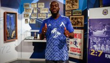 ОФИЦИАЛНО: Левски взе Асими Фадига