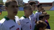 Юношите ни ядоха бой от Сърбия