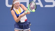 Изненада! Остапенко изхвърли световната №1 в Ухан