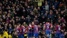 За първи път от 266 дни: Над 10 000 гледаха на живо футбол в Англия