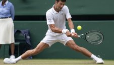 Ноле загуби сет, но продължава да върви по план на "Уимбълдън"