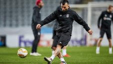 "Чуковете" излязоха с оферта за Гари Медел