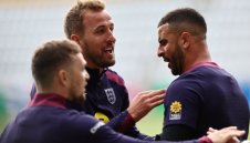 Спала с трима от Висшата лига отписа Англия на Евро 2024