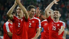 Барса прати скаут за Лихтщайнер, бекът остана резерва срещу джудже