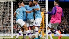 Сити спря фантастичната серия на Лестър и запази живи минималните шансове за титлата