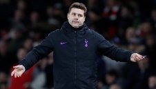 Почетино иска трофеи за новия стадион на Тотнъм