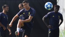 Шефът на Барса: Юве е фаворит в Шампионска лига заради Кристиано Роналдо