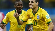 "Старата госпожа" въздиша по двама от Челси