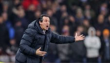 Във Вила запазват спокойствие, въпреки кризата