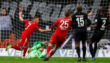 Мерси, Франк! Лудото "старче" Рибери носи Байерн на гърба си + ВИДЕО