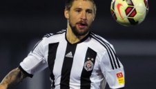 Бандата отказа да тренира, плаши с напускане