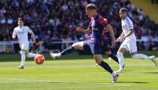 Дани Олмо мрънка след боя по "белия балет"