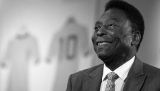 И Аржентина почете Пеле