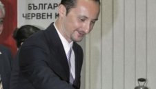 Топалов с първо реми в Лондон