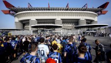 Голяма новина: Интер и Милан официално закупиха "Сан Сиро"