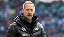 Борусия (Дортмунд) може да уволни Фавър и да го замени с треньора на Айнтрахт