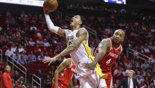 51 точки на Брадата не стигнаха на Хюстън