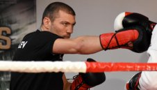 Просто перфектен! Тервел смаза хърватин в дебюта си в професионалния бокс