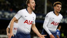 Бербатов към Хари Кейн: Махай се от Тотнъм!