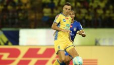 Бербо игра титуляр при голяма издънка на Керала