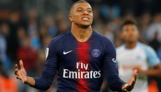 ПСЖ глоби Мбапе, младокът с "черна точка" при Тухел