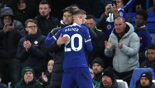 Почетино е бесен заради  скандал в отбора на Челси