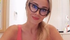 Секси журналистка от Молдова конкурира Дилета Леота + СНИМКИ 