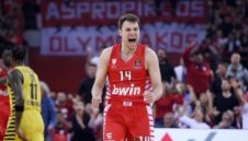 Везенков заведе гаджето на романтична ваканция на Закинтос + СНИМКИ 