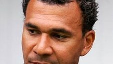Милан подписа с Рууд Гулит