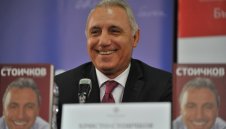Стоичков с прочувствени послания към своята любима