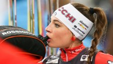 Секси Доротея отново наказва