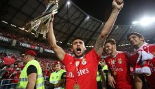 Бенфика грабна купата на лигата за рекорден седми път